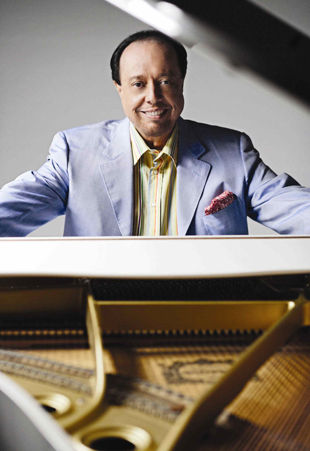 PHOTO 1 - Sergio Mendes - Piano